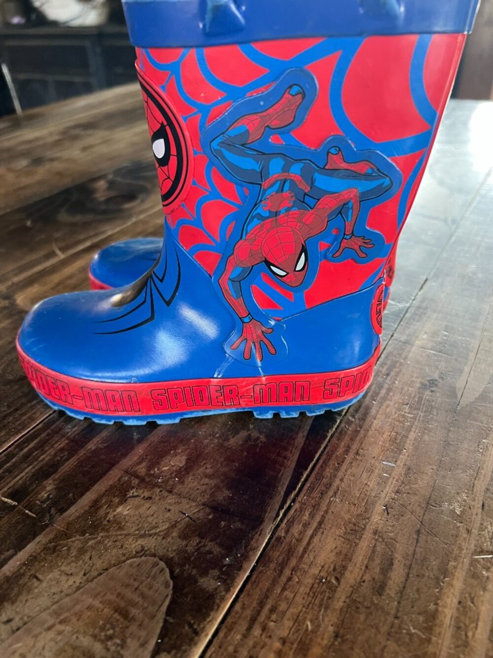 Marvel Spiderman Rain boots  Size 9/10 - Picture 5 of 6